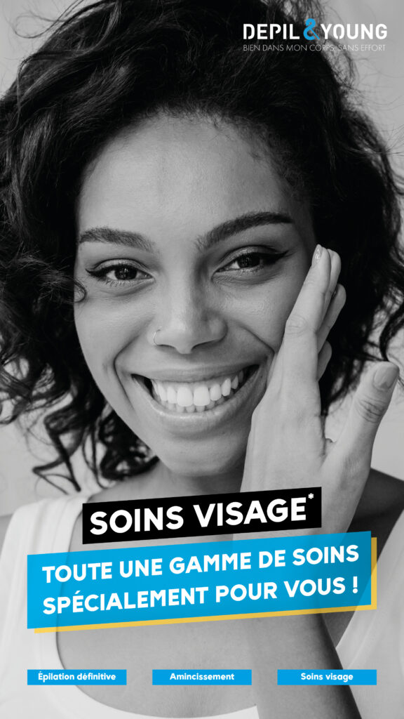 une femme qui touche son visage avec un sourire apres un soins visage depilandyoung